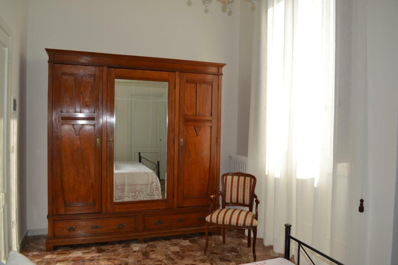 Le Signorine B&B Лечче Екстер'єр фото